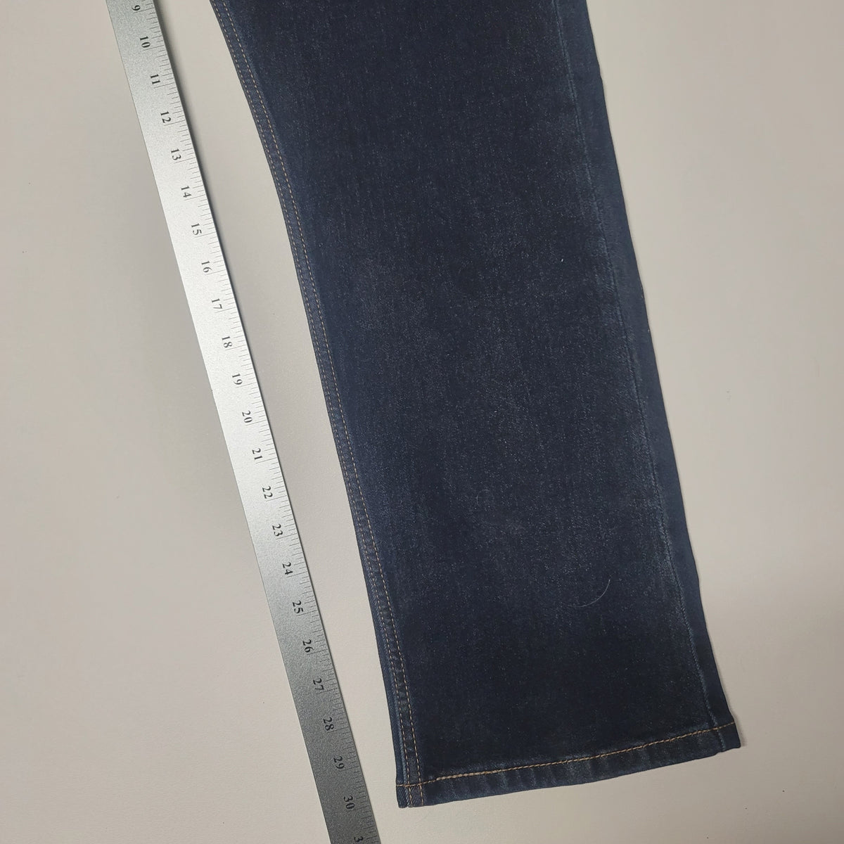 Men's Levi's New 513 Slim Straight W38 x L32